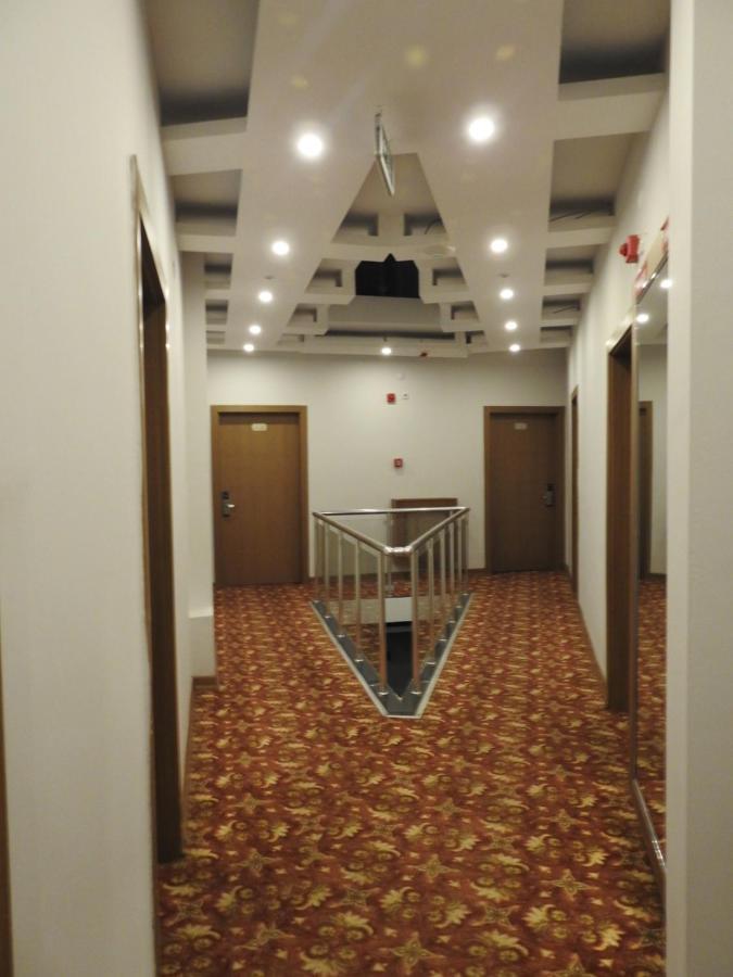 Inn Town Hotel Ескішехір Екстер'єр фото
