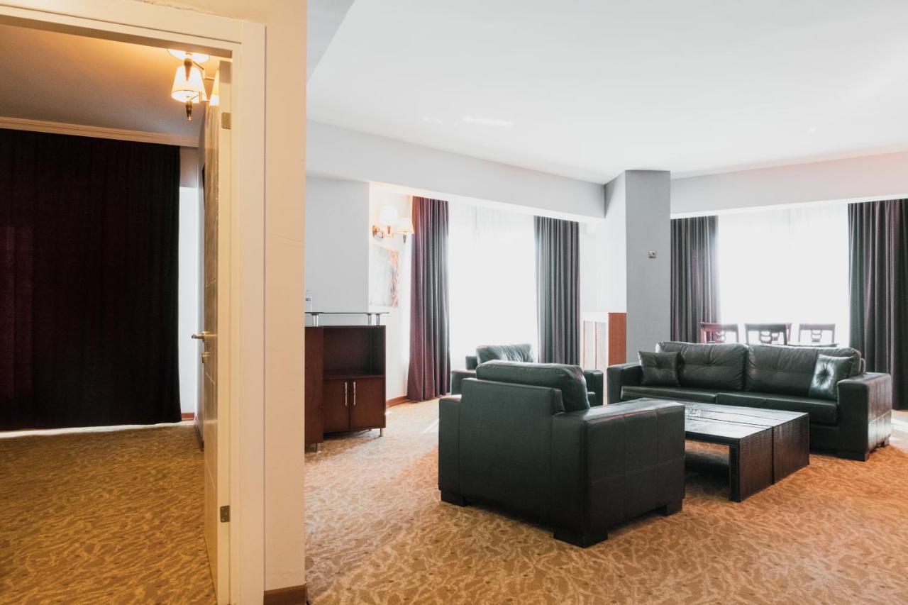 Inn Town Hotel Ескішехір Екстер'єр фото